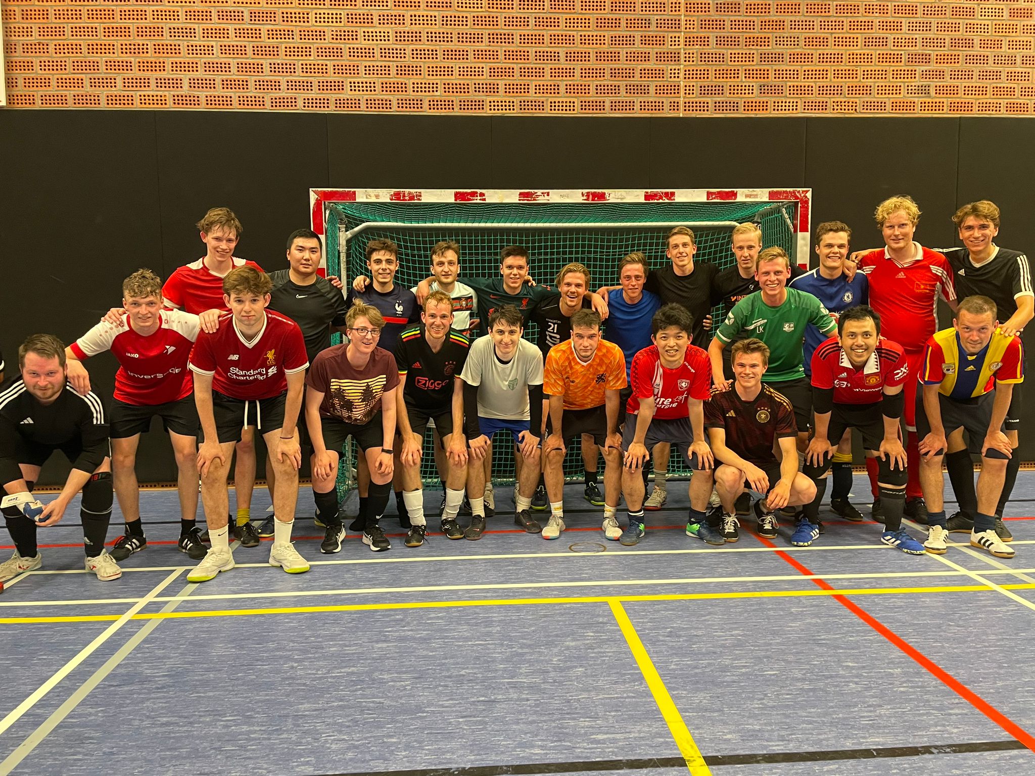 A Drienerlo futsal team in the sports hall